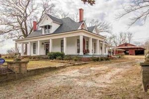 Georgia Old Farm Houses: For Sale + Restorable Gems! | The Conscious Farmer | Sustainable Agriculture for a Healthier Planet