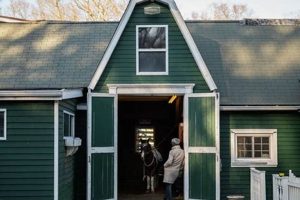 Farm House Living: Find Farm Jobs With Housing Today! | The Conscious Farmer | Sustainable Agriculture for a Healthier Planet