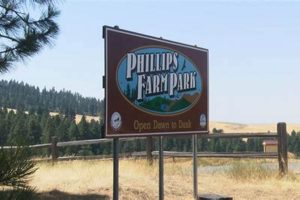 Visit Virgil Phillips Farm Park: Fun for All Ages! | The Conscious Farmer | Sustainable Agriculture for a Healthier Planet