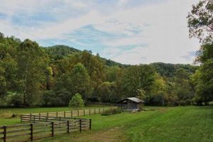 Buy Virginia Farm Land for Sale - VA Farms & Ranches | The Conscious Farmer | Sustainable Agriculture for a Healthier Planet
